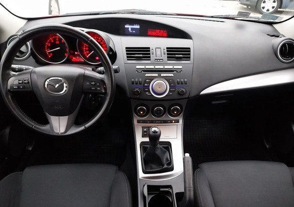 Mazda 3 cena 25900 przebieg: 183000, rok produkcji 2011 z Nowe Miasteczko małe 781